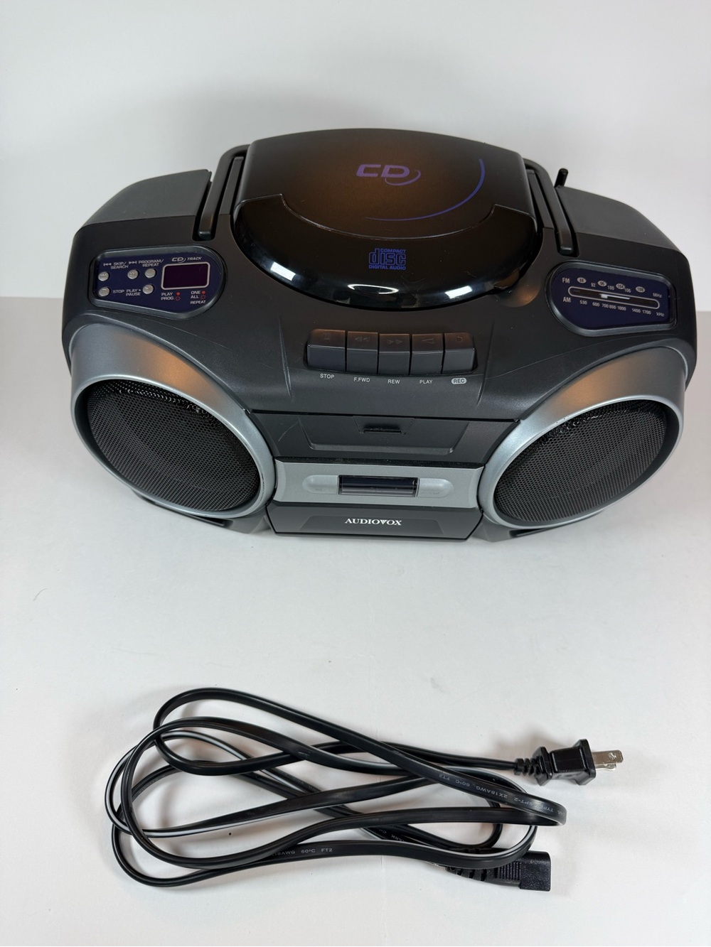 Audiovox vintage 1999 portable boombox AM/FM cassette CD player excellent shape!